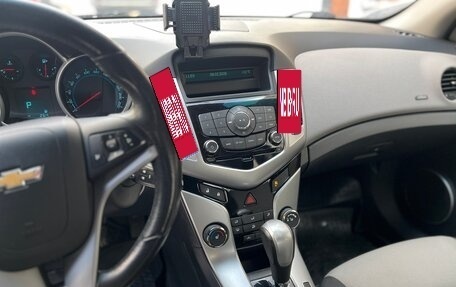 Chevrolet Cruze II, 2011 год, 730 000 рублей, 16 фотография