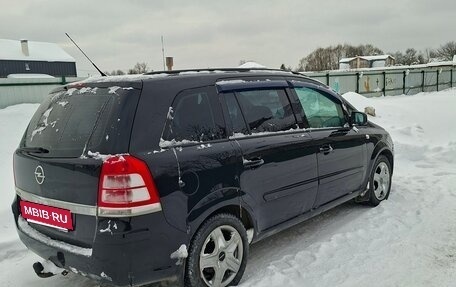 Opel Zafira B, 2011 год, 850 000 рублей, 2 фотография