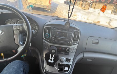 Hyundai Grand Starex Grand Starex I рестайлинг 2, 2017 год, 2 500 000 рублей, 7 фотография