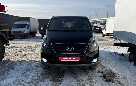 Hyundai Grand Starex Grand Starex I рестайлинг 2, 2017 год, 2 500 000 рублей, 6 фотография