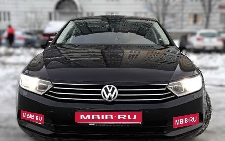 Volkswagen Passat B8 рестайлинг, 2016 год, 1 425 000 рублей, 2 фотография
