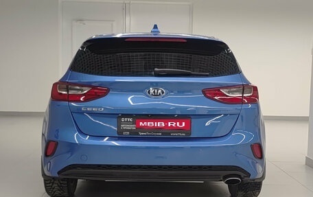 KIA cee'd III, 2018 год, 1 667 000 рублей, 10 фотография