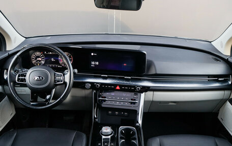 KIA Carnival, 2021 год, 4 700 000 рублей, 15 фотография