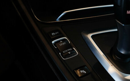 BMW 3 серия, 2018 год, 2 970 000 рублей, 17 фотография