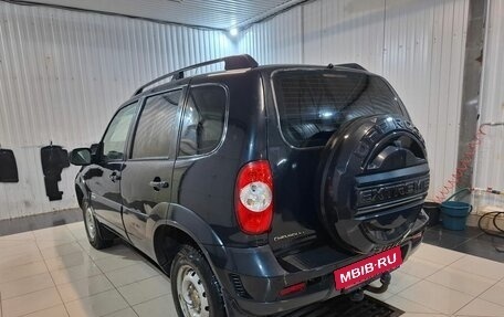 Chevrolet Niva I рестайлинг, 2010 год, 499 000 рублей, 3 фотография