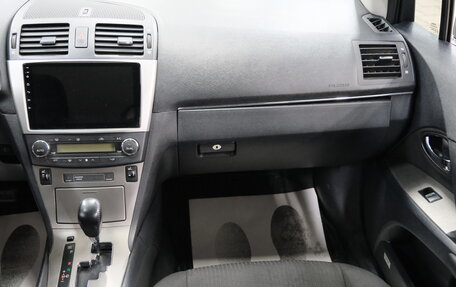 Toyota Avensis III рестайлинг, 2009 год, 1 179 000 рублей, 19 фотография