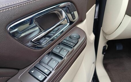 Cadillac Escalade III, 2011 год, 2 950 000 рублей, 11 фотография