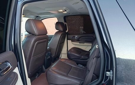 Cadillac Escalade III, 2011 год, 2 950 000 рублей, 16 фотография