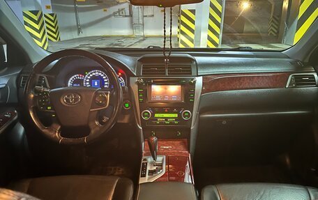 Toyota Camry, 2011 год, 1 550 000 рублей, 7 фотография