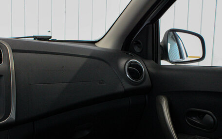 Renault Logan II, 2018 год, 769 000 рублей, 13 фотография