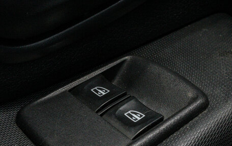 Renault Logan II, 2018 год, 769 000 рублей, 9 фотография