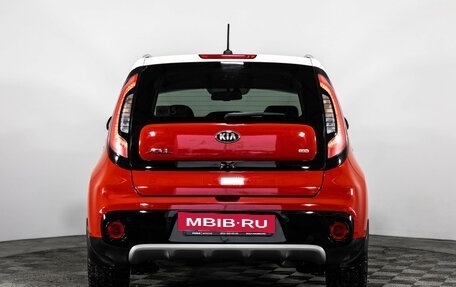 KIA Soul II рестайлинг, 2018 год, 1 499 000 рублей, 6 фотография