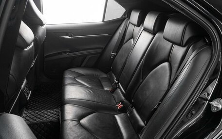 Toyota Camry, 2018 год, 2 569 000 рублей, 9 фотография