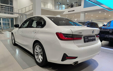 BMW 3 серия, 2019 год, 3 882 000 рублей, 8 фотография