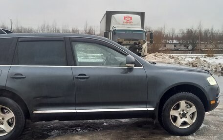 Volkswagen Touareg III, 2004 год, 700 000 рублей, 6 фотография