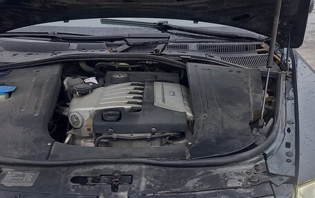 Volkswagen Touareg III, 2004 год, 700 000 рублей, 8 фотография