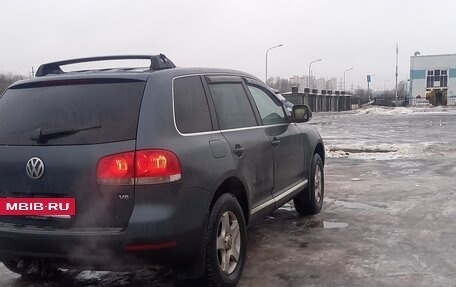 Volkswagen Touareg III, 2004 год, 700 000 рублей, 4 фотография