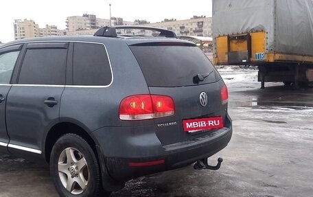 Volkswagen Touareg III, 2004 год, 700 000 рублей, 3 фотография