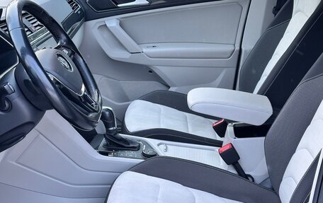 Volkswagen Tiguan II, 2017 год, 11 фотография