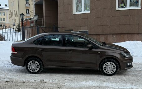 Volkswagen Polo VI (EU Market), 2016 год, 1 350 000 рублей, 2 фотография