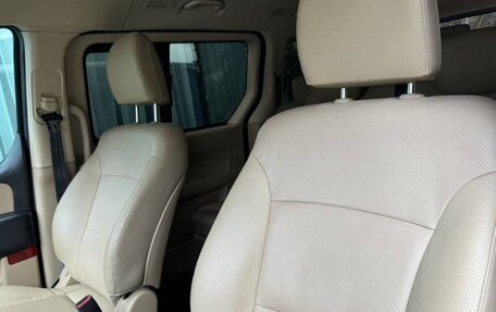 Hyundai H-1 II рестайлинг, 2018 год, 3 500 000 рублей, 2 фотография