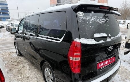 Hyundai Grand Starex Grand Starex I рестайлинг 2, 2012 год, 1 450 000 рублей, 3 фотография