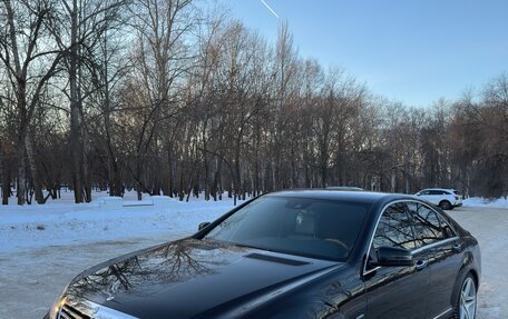 Mercedes-Benz S-Класс, 2010 год, 1 830 000 рублей, 2 фотография