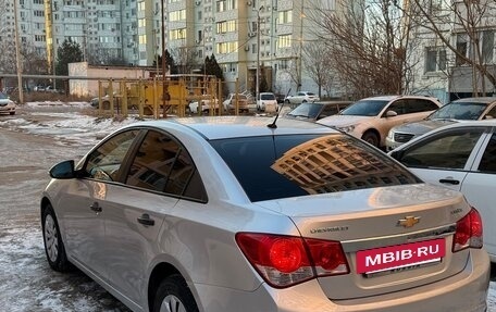 Chevrolet Cruze II, 2014 год, 900 000 рублей, 4 фотография