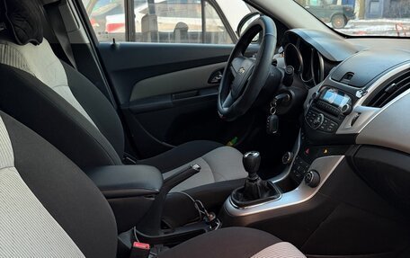 Chevrolet Cruze II, 2014 год, 900 000 рублей, 9 фотография