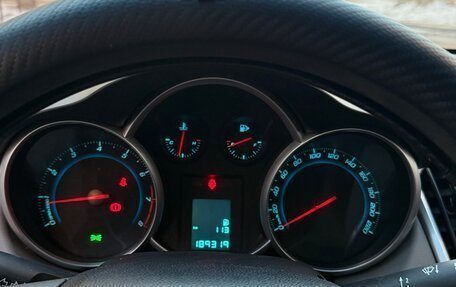 Chevrolet Cruze II, 2014 год, 900 000 рублей, 10 фотография