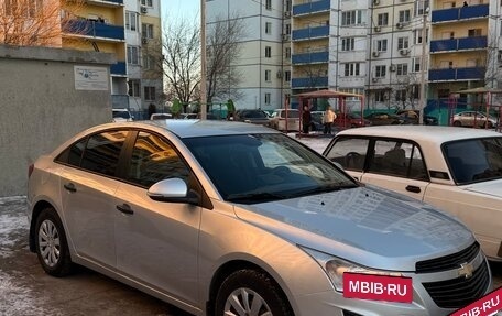 Chevrolet Cruze II, 2014 год, 900 000 рублей, 3 фотография
