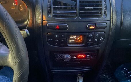 Mitsubishi Carisma I, 1998 год, 150 000 рублей, 11 фотография