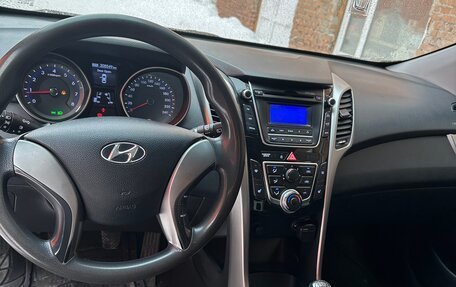 Hyundai i30 II рестайлинг, 2013 год, 685 000 рублей, 10 фотография