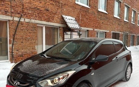 Hyundai i30 II рестайлинг, 2013 год, 685 000 рублей, 2 фотография