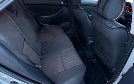 Toyota Avensis III рестайлинг, 2007 год, 725 000 рублей, 16 фотография