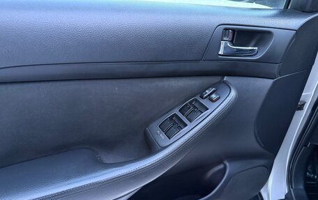 Toyota Avensis III рестайлинг, 2007 год, 725 000 рублей, 18 фотография