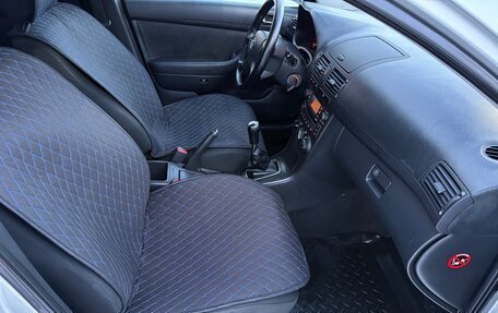 Toyota Avensis III рестайлинг, 2007 год, 725 000 рублей, 10 фотография