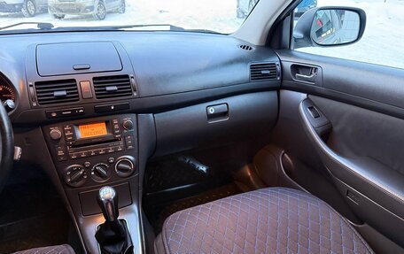 Toyota Avensis III рестайлинг, 2007 год, 725 000 рублей, 27 фотография