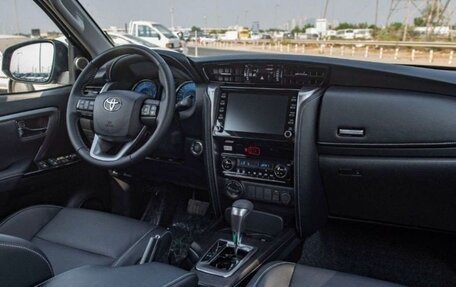 Toyota Fortuner II, 2026 год, 4 899 000 рублей, 11 фотография