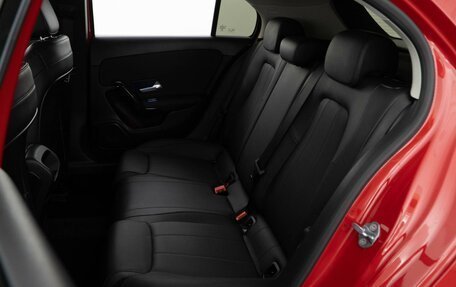 Mercedes-Benz A-Класс, 2018 год, 2 099 050 рублей, 9 фотография