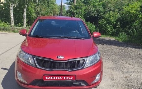 KIA Rio III рестайлинг, 2013 год, 980 000 рублей, 1 фотография