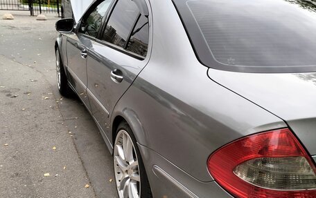 Mercedes-Benz E-Класс, 2007 год, 950 000 рублей, 4 фотография