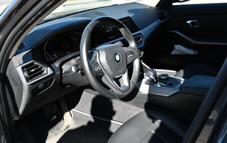 BMW 3 серия, 2019 год, 2 950 000 рублей, 9 фотография