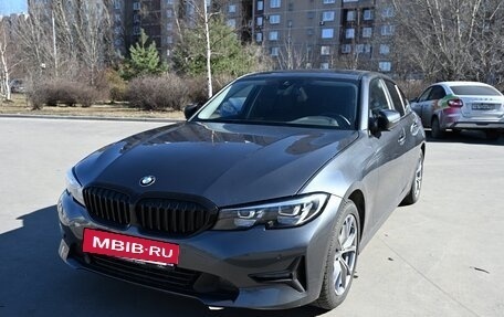BMW 3 серия, 2019 год, 2 950 000 рублей, 11 фотография