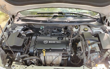 Opel Astra J, 2013 год, 900 000 рублей, 15 фотография