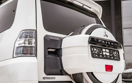 Mitsubishi Pajero IV, 2011 год, 1 860 000 рублей, 5 фотография