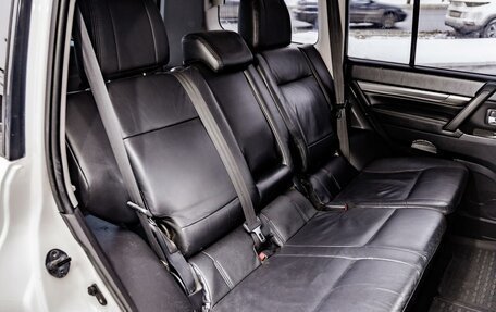 Mitsubishi Pajero IV, 2011 год, 1 860 000 рублей, 11 фотография