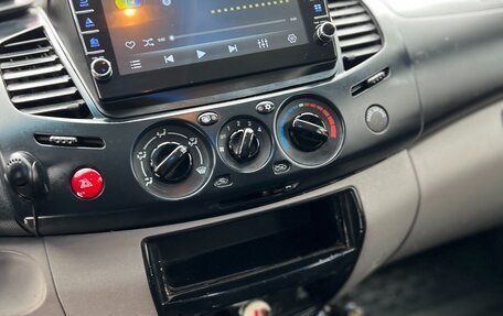 Mitsubishi L200 IV рестайлинг, 2010 год, 1 330 000 рублей, 13 фотография