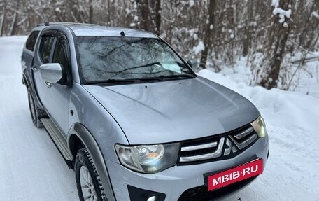 Mitsubishi L200 IV рестайлинг, 2010 год, 1 330 000 рублей, 3 фотография