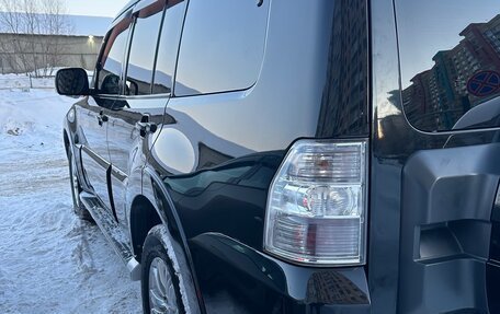 Mitsubishi Pajero IV, 2011 год, 2 599 000 рублей, 13 фотография